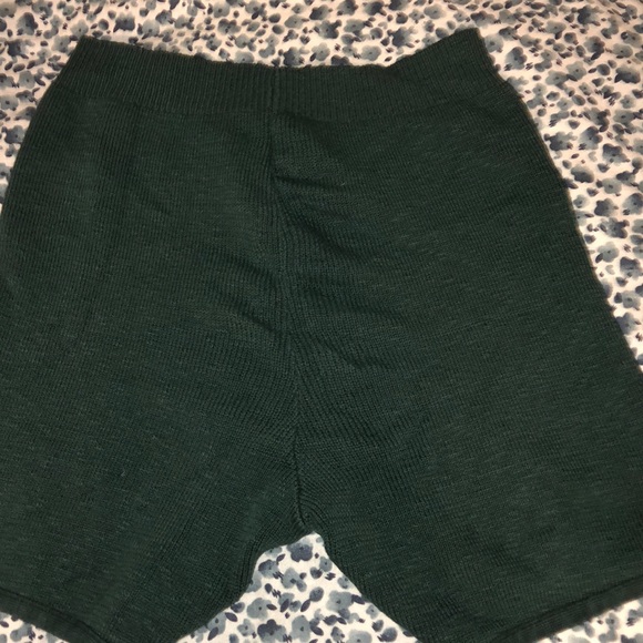 Knit green shorts. - Picture 3 of 8